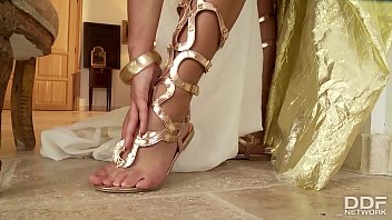 Preview 2 of Mom Sex Videos Proxy - Foot fetish Queen Victoria Blaze strokes her wet pussy with her shoe&#039_s heel
