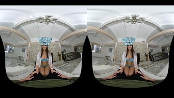 Preview 1 of Selap Porn - MilfVR - Trinity St. Clair - Boss Babe