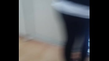 Preview 2 of Force Mom Rip - Flats y leggins