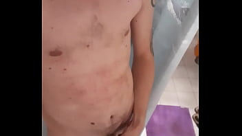 Preview 1 of Crot Dimuka - Little Slut masturbate and show in the Bathroom