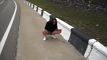 Preview 4 of Apple 2 Sex 2018 - Bella Fisting on the street