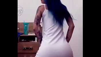 Preview 2 of Worn Used Panty - NOVINHA REBOLANDO SEM CALCINHA