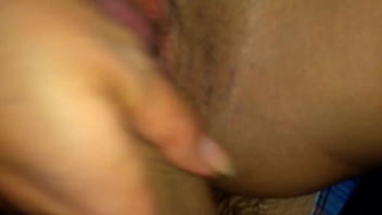 Preview 1 of Johny Sins Piano - Esposa novinha passando a cabe&ccedil_a do pau do amante na buceta sem camisinha,  marido filma de pertinho