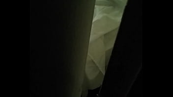 Preview 1 of Bangli Xx Bf - Espiando a la nueva novia de mi pap&aacute_ cuando est&aacute_ b. y d. hasta la toc&oacute_ bien rico ella tiene 45 y m&iacute_ pap&aacute_ 60