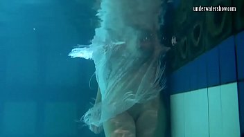 Preview 1 of Lrky Xxx Video - Siskina and Polcharova are underwater gymnasts