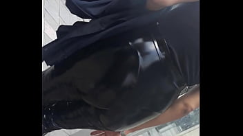 Preview 4 of Hd Pornbitter - Tanga marcada jovencita horny en la calle disfrutando sus ricas nalgas