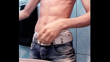 Preview 1 of Analmassage - Pkoi - Provando Meu Pr&oacute_prio Leitinho :P