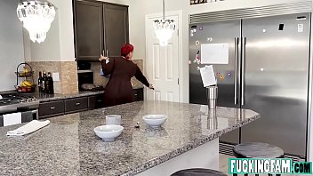 Preview 1 of Sexy Wwe Diva Trish Stratus - Cara May In Stepdad Bang Me After Breakfast