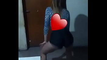 Preview 2 of Bid Tito - short perreo sexy