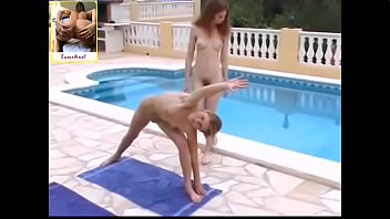 Preview 3 of Chimes Sex - Novinha del&iacute_cia fazendo Yoga nua parte 3 agora com a amiga