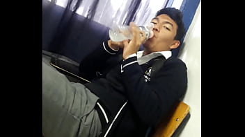Preview 3 of Boys Hastmaithun Vedeo - mr paco grabado haciendo cosas indebidas en sal&oacute_n de clases 18