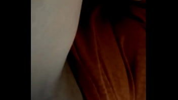 Preview 1 of Sleepy Sis Pressing Boobs - Petit plaisir en voiture