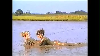 Preview 2 of Sunny Leone Pron 4k - Mud Girls 1
