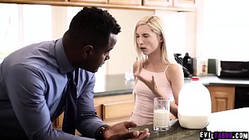 Preview 3 of Nippes Massage - Tiny blonde teen stepdauther always fantasizing her stepdad to fuck her virgin cunt.She decided to seduced and let him pounded her tight teen pussy.