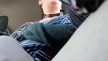 Preview 4 of Xnxx Donlood - Guido la macchina mentre mi masturbo con il mio ohmibod vuoi godere anche tu?