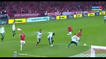 Preview 4 of Fatal Shemale - Comendo o Palmeiras em Porto Alegre