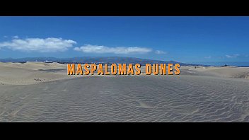 Preview 1 of Sni Liv Sex Co - TRAVEL SHOW ASS DRIVER - Gran Canaria. Dunes Maspalomas with Sasha Bikeeva in micro-bikini