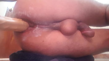 Preview 3 of Kimberly B Old Fart Young Tart - Anal sacando leche