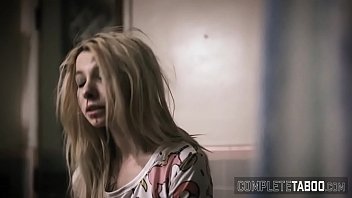 Preview 4 of Indunisiya Sex Video - Teen rims fetish milf in threeway
