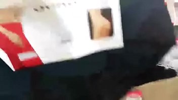 Preview 4 of Gay Indo Mandi Bugil - In negozio un gioco davvero super fetish pieno di sorprese e di cose estreme