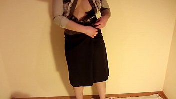 Preview 1 of Devar Bhabi Sliping Sex - Girl waitress fucks her pussy with fruit. Organic masturbation at work.