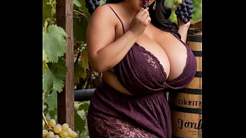 Preview 1 of 25 Age G - Busty Chilean BBW animation 2 (AI generated)