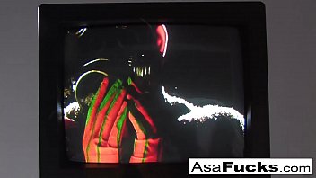 Preview 1 of De Chibola Vinge - Asa Akira&#039_s Zombie Anal Creampie