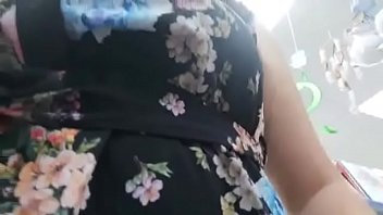 Preview 1 of Deutsche Nachbarin Fickt Fremd - Sexy masturbazione in un camerino di un negozio come sono troia non trovi