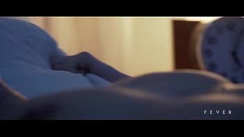 Preview 4 of Forced Sex Roleplay - Dread Hot e Emme White Fudendo gostoso na cama - FEVER