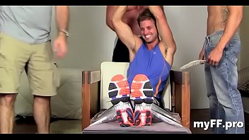 Preview 1 of Hag Xxc - Engulfing toes all day in homo land