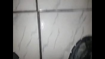 Preview 4 of Spanking Royal - Peguei o Sapat&atilde_o de um homem com as meias dentro depois de um longo dia de trabalho e trouxe para casa para me divertir. Foi s&oacute_ divers&atilde_o,  tudo de bom