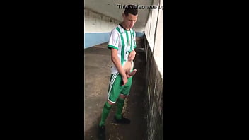Preview 1 of Celeb Futa - palmeirense e corinthiano parte 1