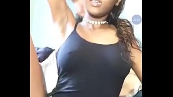 Preview 2 of Sany Libon - Hermosa joven rusa mueve rico trasero