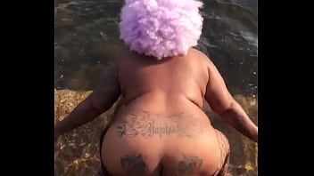 Preview 1 of Seachreal Mo - Hazelnutxxx Shaking Wild Azz In Da Wild