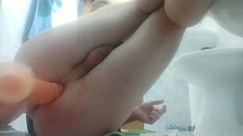 Preview 2 of Im Juggling - Jugando con mi dildo 3