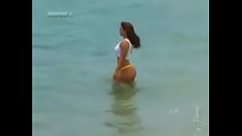 Preview 1 of Teen Sex Nude Sakso Izle - chica sexy en la playa