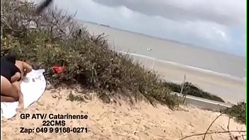Preview 1 of Daniela Rush Lesbian - Pedro Peloso na praia em S&atilde_o Luis