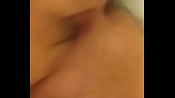 Preview 2 of Hinda Xxc - Mi tia se masturba para mi y mands videos por whatsapp