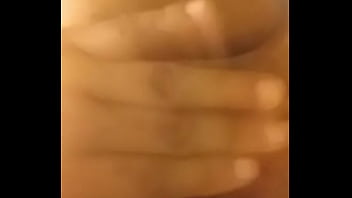 Preview 3 of Hinda Xxc - Mi tia se masturba para mi y mands videos por whatsapp