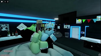 Preview 1 of Momsexhungry - Roblox furry bailo moviendo su pene...( MX RLN )