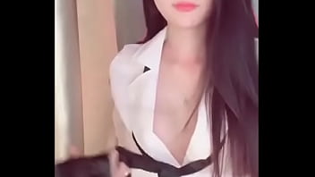 Preview 1 of Cuckold Humiliation Amateur - G&aacute_i thả rong lộ n&uacute_m v&uacute_ căng đ&eacute_t 18