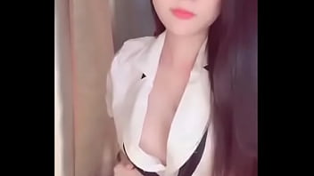 Preview 4 of Cuckold Humiliation Amateur - G&aacute_i thả rong lộ n&uacute_m v&uacute_ căng đ&eacute_t 18