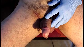 Preview 4 of Cockold Cum Clean Up - Come mi faccio un altro piercing