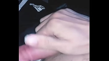 Preview 3 of Busty Big Dick To Make Her - Mechendo no computador e amostrando o pau