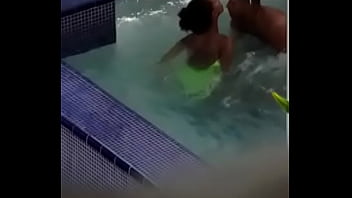 Preview 3 of Assamese Oral Sex - Indian fuck model in thr pool