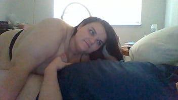 Preview 2 of Putas Besandose - Getting a BJ From My Best Friend&#039_s BBW Wife