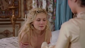 Preview 2 of El Hijo De Mi Sobrina - Kirsten Dunst naked and having sex - Marie Antoinette (2006)