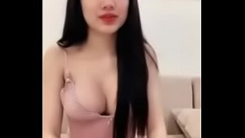 Preview 4 of Malk Bobs - Em g&aacute_i uplive ngực khủng xinh đẹp nhất ph&ograve_ng 18
