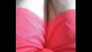 Preview 4 of Xxxcomhende Viedo - Leonardo Rodrigues - Malhando Pernas com Short Vermelho