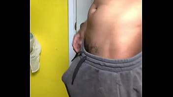 Preview 1 of Piss Mouth Mature - ven al ba&ntilde_o porque te quiero mamar la verga!